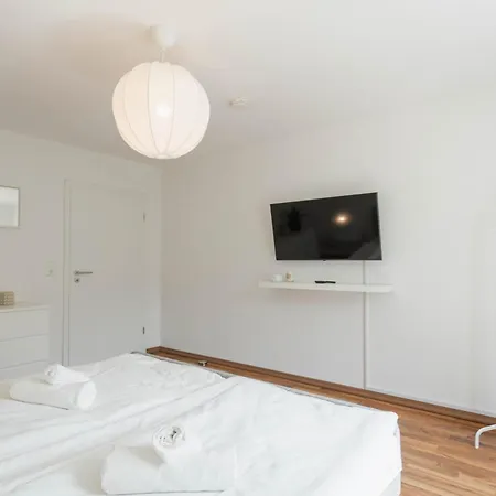 Fritz Am Bauhausmuseum * Dessau-Rosslau