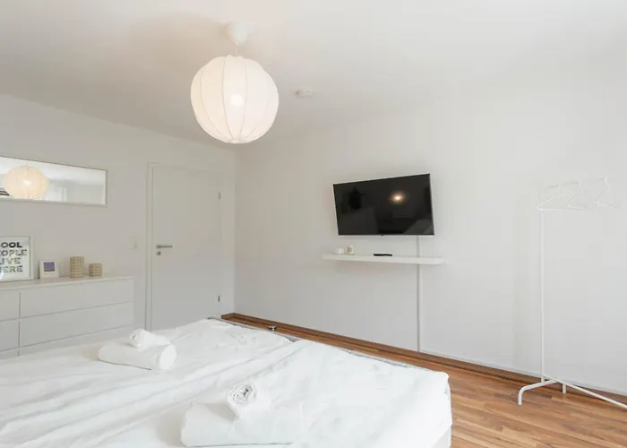 Fritz Am Bauhausmuseum * Dessau-Rosslau